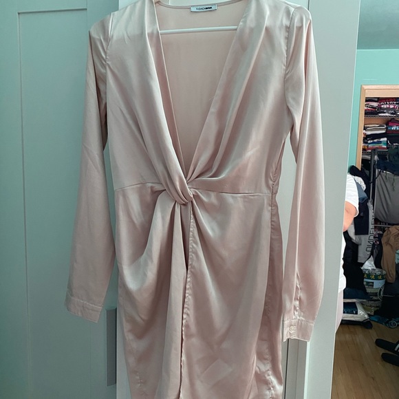 Blush Long sleeve Dress with Deep V and Slit - Picture 2 of 3